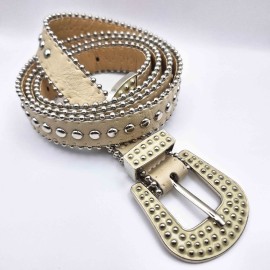 Cinto Feminino com Tachas Estilo Country Regul�vel 110cm �Destaque Seu Look com Personalidade